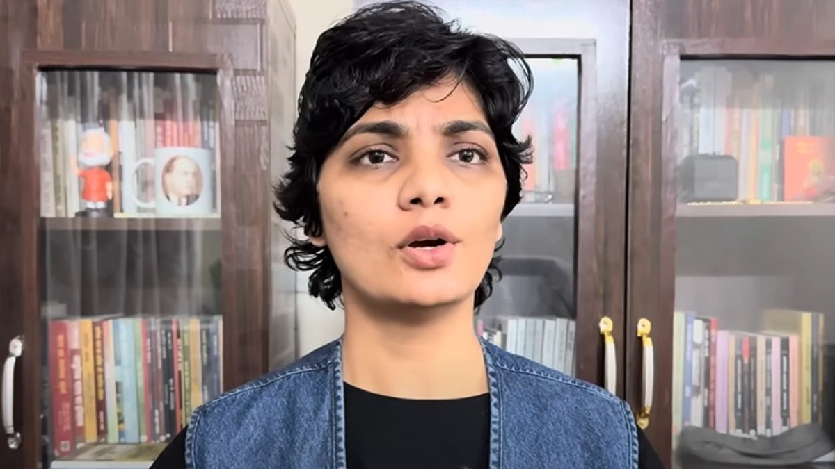 नेहा-सिंह-राठौर-के-खिलाफ-इन-11-धाराओं-में-fir,-लोकगायिका-ने-कहा-एक-मामूली-लड़की-इतने…