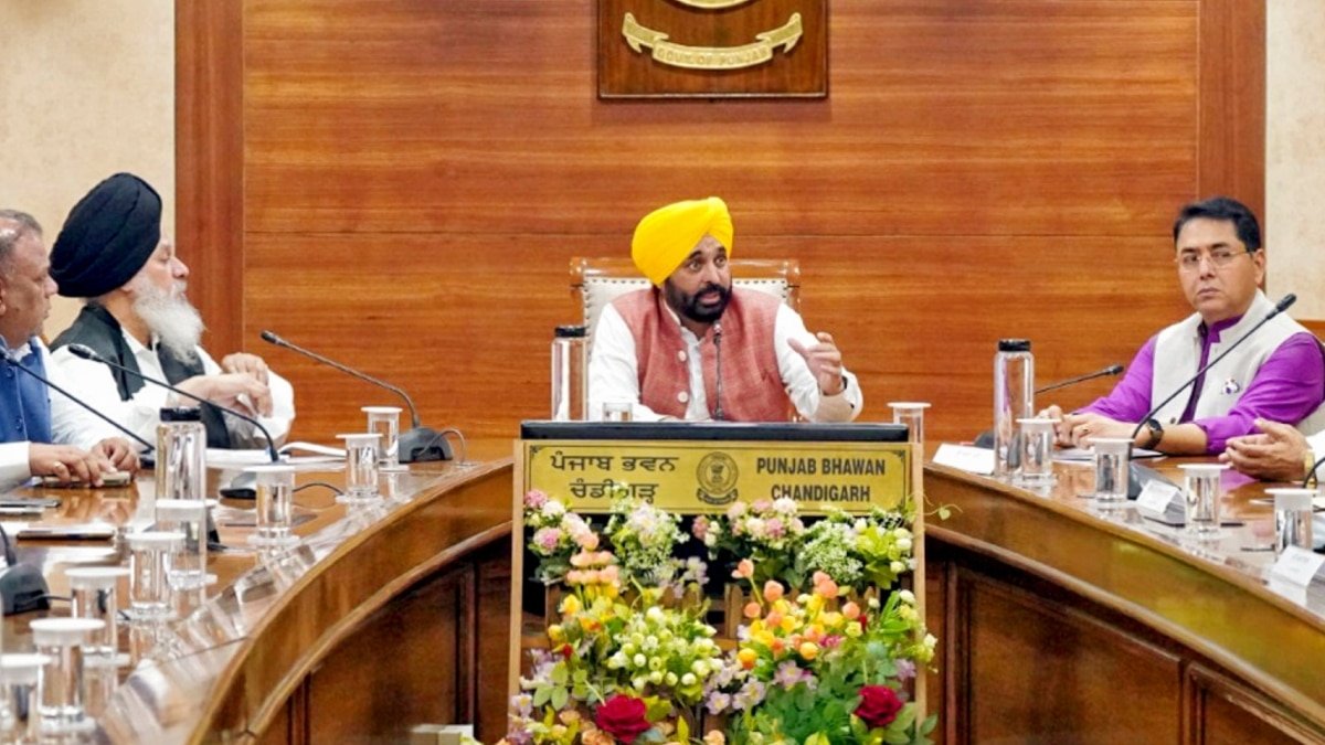 पानी-के-मुद्दे-पर-cm-मान-ने-की-सर्वदलीय-बैठक,-बोले,-‘यह-मुद्दा-पंजाब-की-जीवन-रेखा-से-जुड़ा-है’