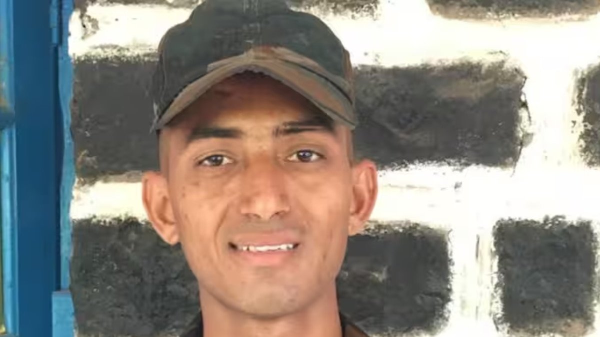 मां-घबराएं-न,-इसलिए-जम्मू-में-तैनाती-की-बात-छुपा-ली,-बेटे-मुरली-नाइक-की-शहादत-की-खबर-सुन-टूट-गए-माता-