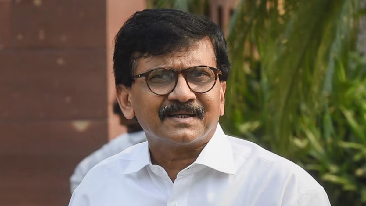 ncpap-में-शिवसेना-के-विलय-पर-भड़के-संजय-राउत,-कहा-‘उद्धव-ठाकरे-की-पार्टी-समझौता-नहीं,-लड़ने-में…’